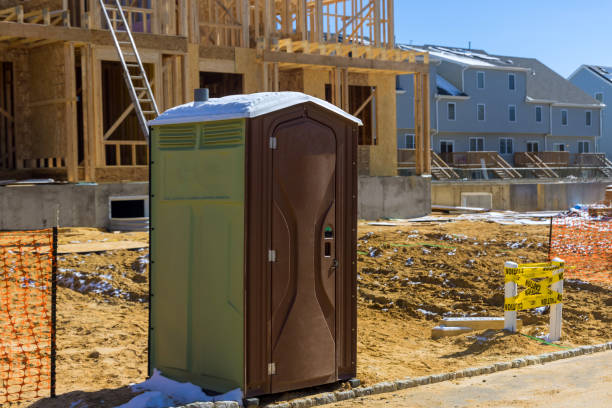 Best Porta potty rental near me  in Tinton Falls, NJ