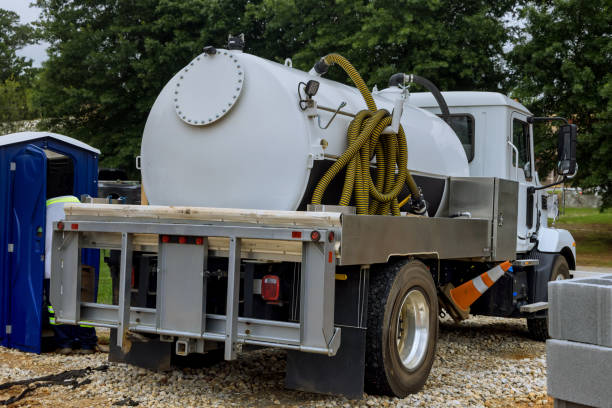 Best Luxury portable toilet rental  in Tinton Falls, NJ